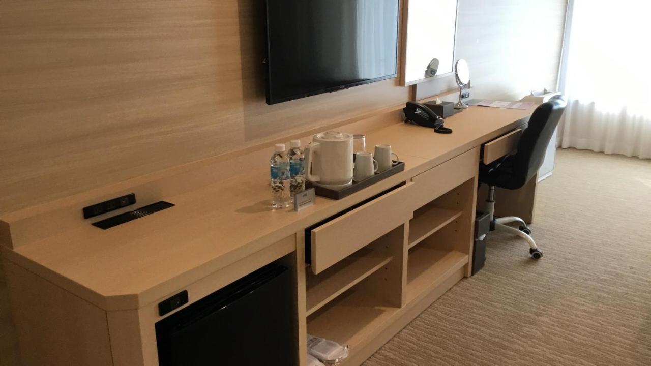 Odysis Suites Osaka Airport Hotel Izumisano Exteriör bild
