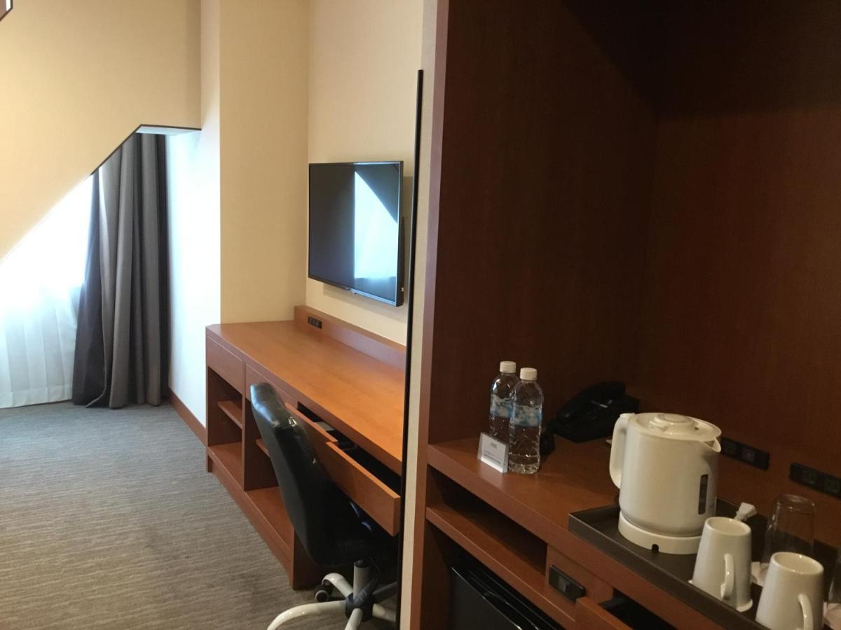 Odysis Suites Osaka Airport Hotel Izumisano Exteriör bild